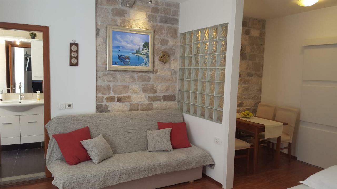 Studio Apartment Mila Split Exterior foto